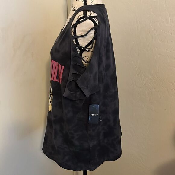 Torrid SoundGarden Gray Distressed Tie Dye Cutout Graphic Shirt Boho Alternative - Picture 6 of 15